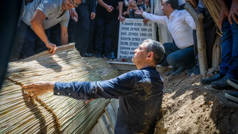 Miroğlu'ndan Özgür Özel'e Şaşırtan Övgü: Dostluk Mezara Kadar!