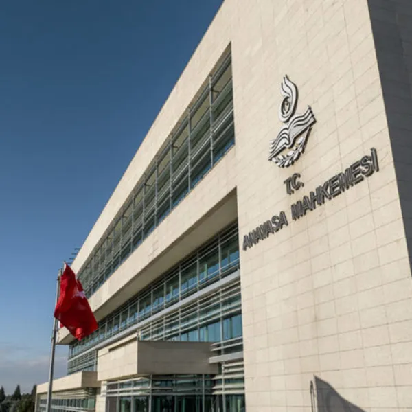 AYM, HSK görüşmesini erteledi