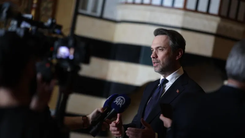 Bakan Bayraktar: Kilis'ten Halep'e doğal gaz boru hattı bağlantısını bitirdik