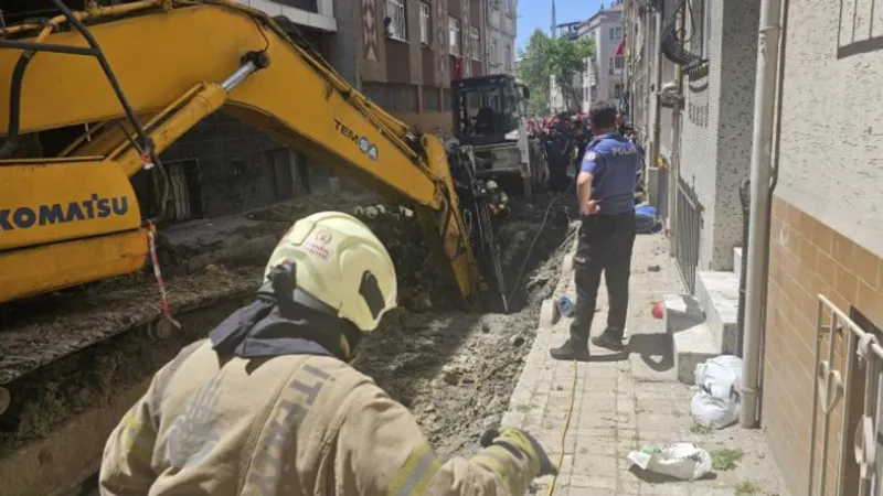 Bayrampaşa'da Kanal Çalışmasında Göçük Paniği