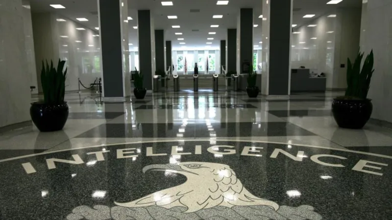CIA Yerleşkesi Önünde Alarm: Araçlı Şüpheli Gözaltında