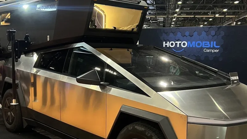 Cybertruck Karavanı Vegas'ı Salladı! Elon Musk Şokta!