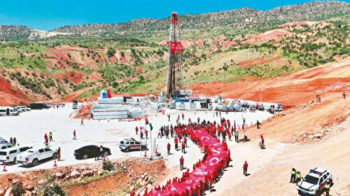 Dağlarda artık barış türküleri söylenecek