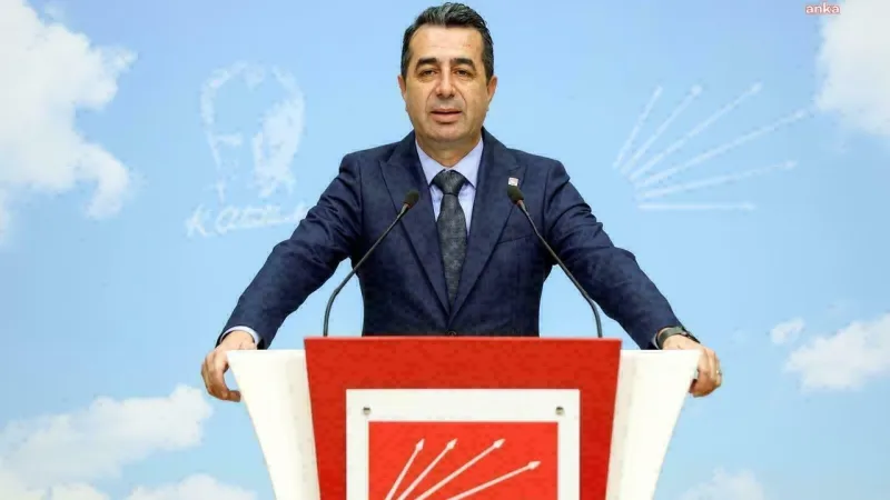 Erhan Adem: Yıllarca 'hurda' yaftasıyla gözden düşürülen o uçaklar, satışa sunuluyorsa mesele siyasidir