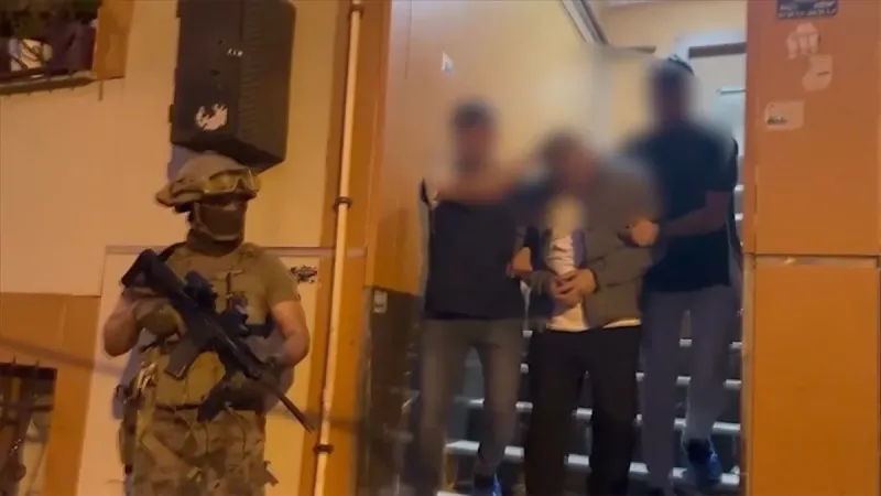 İstanbul'da DEAŞ operasyonu! 2 şüpheli yakalandı