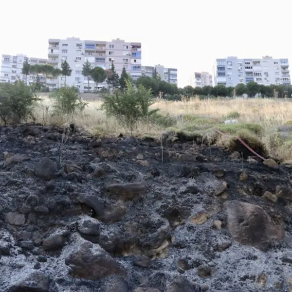 İzmir'de Korkutan Yangın! Alevler Kontrol Altında mı?