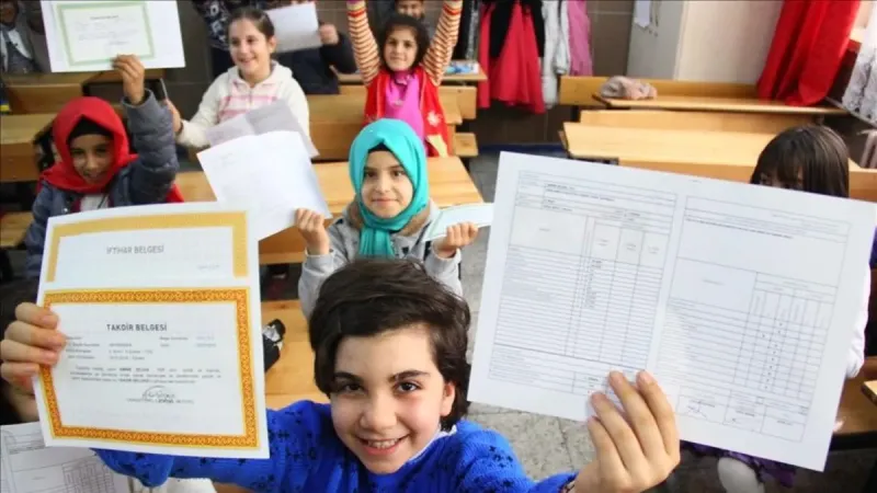 Karne günü mesajları 2025: İlkokul, ortaokul, lise özel Whatsapp-Instagram karne kutlama sözleri