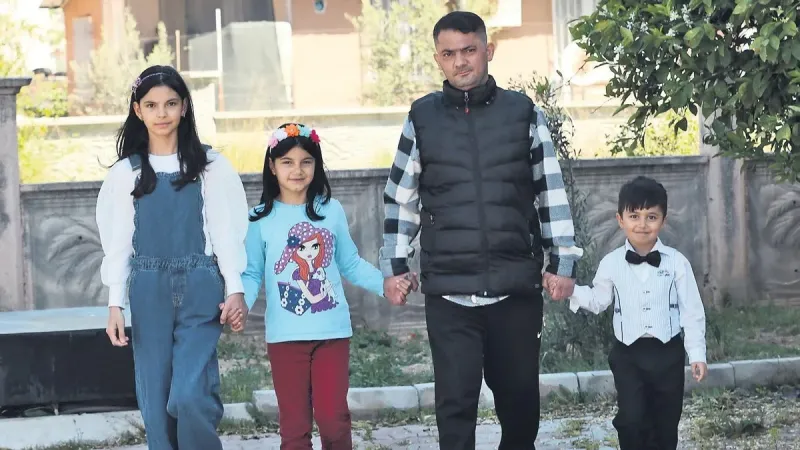 Kendi 40, kalbi 22 yaşında
