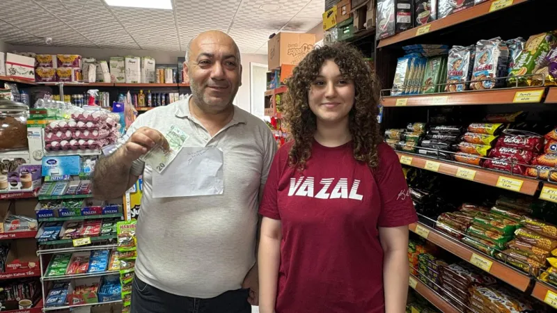 Öğrencinin Örnek Davranışı: Bakkalda Sahipsiz Su Parası Sürprizi!