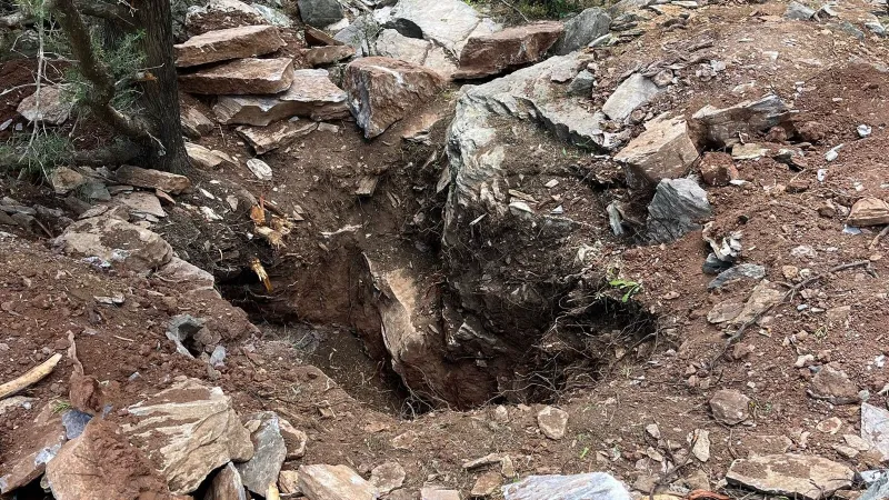 Eski Vali ve Albay Kaçak Kazıda Yakalandı! Şok Gelişme