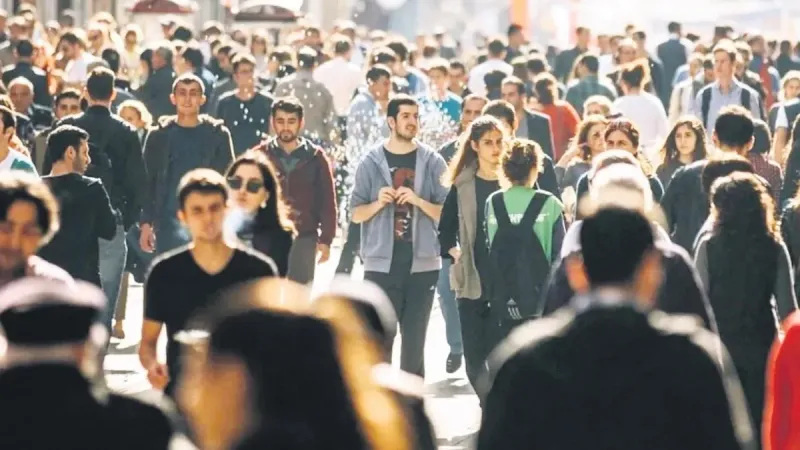 Türkiye Alarm Veriyor: Genç Nüfus Tarihin En Düşük Seviyesinde!
