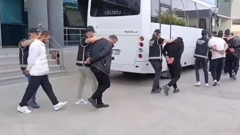 Emeklilere Kredi Tuzağı! 2 Milyar Liralık Vurgun Şoku!