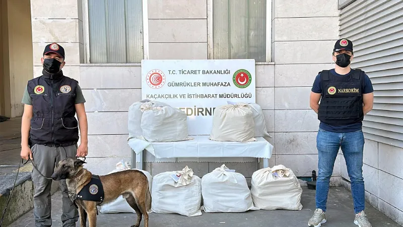 Kapıkule'de Jeff Şov! Otobüste 87 Kilo Esrar Bulundu, 3 Tutuklu!