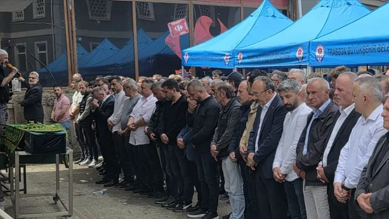 Trabzon'da Acı Kayıp: Boğulan Çocuk Toprağa Verildi!