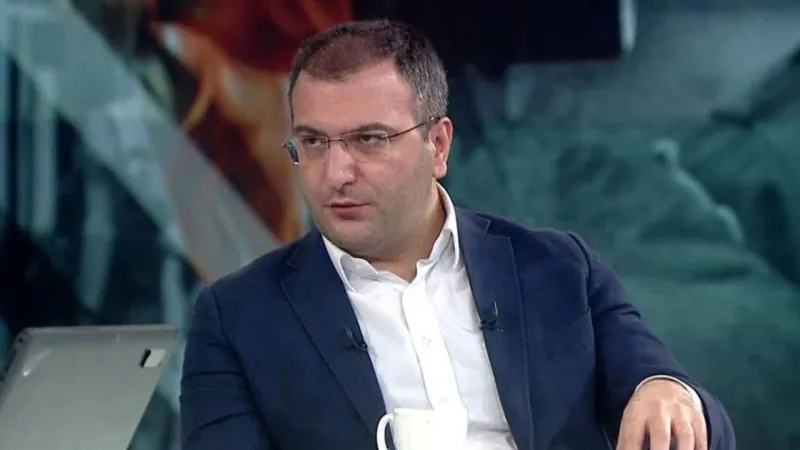 Yandaş Cem Küçük AKP içine isyan etti: İBB davasını üç dört gazeteci götürüyor